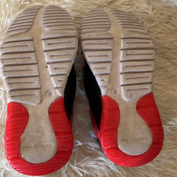Marvel Spider Man Shoes for Boys sz 8 - Picture 4 of 4